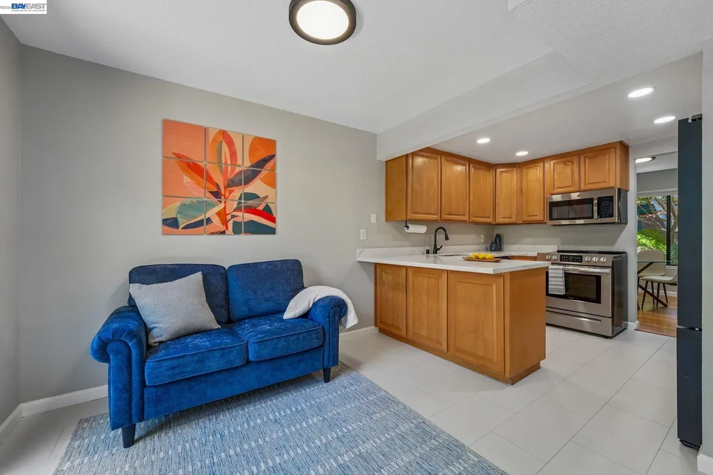 505 Lagunaria Lane Alameda CA 94502