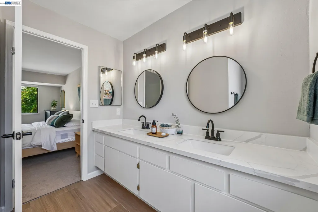 505 Lagunaria Lane Alameda CA 94502