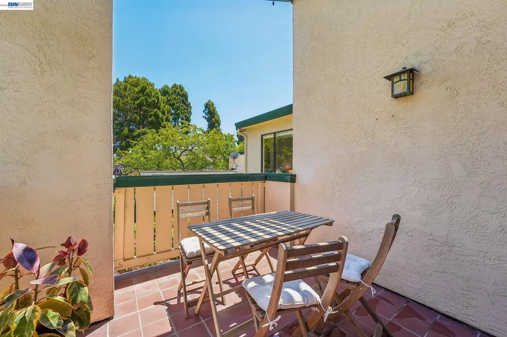 505 Lagunaria Lane Alameda CA 94502