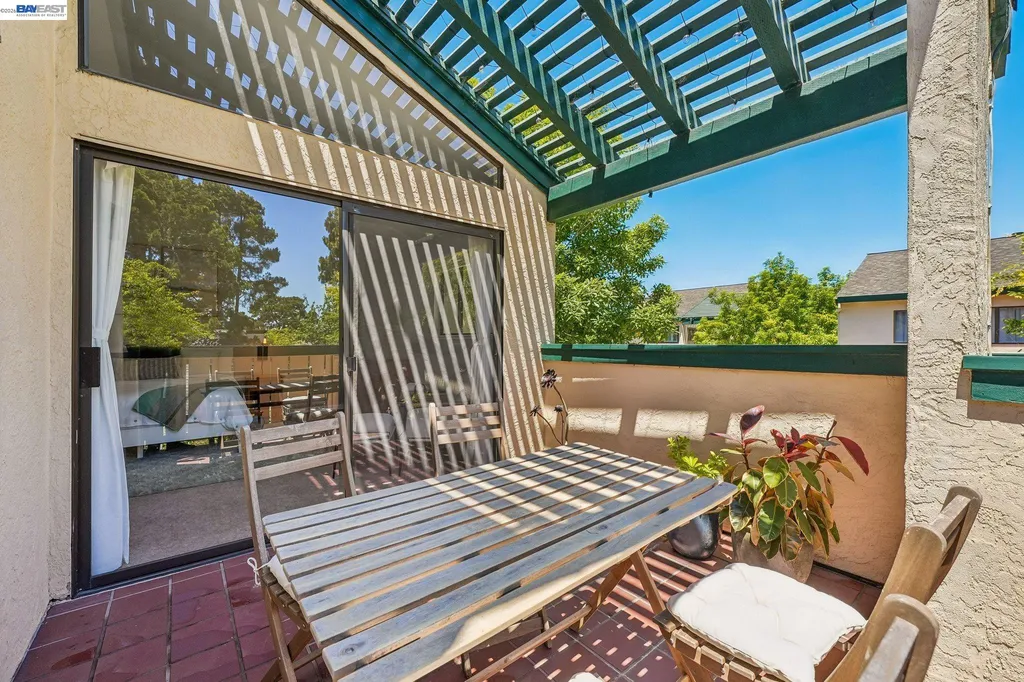 505 Lagunaria Lane Alameda CA 94502