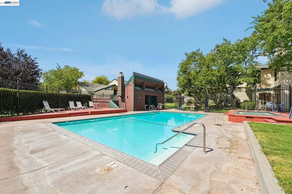 505 Lagunaria Lane Alameda CA 94502