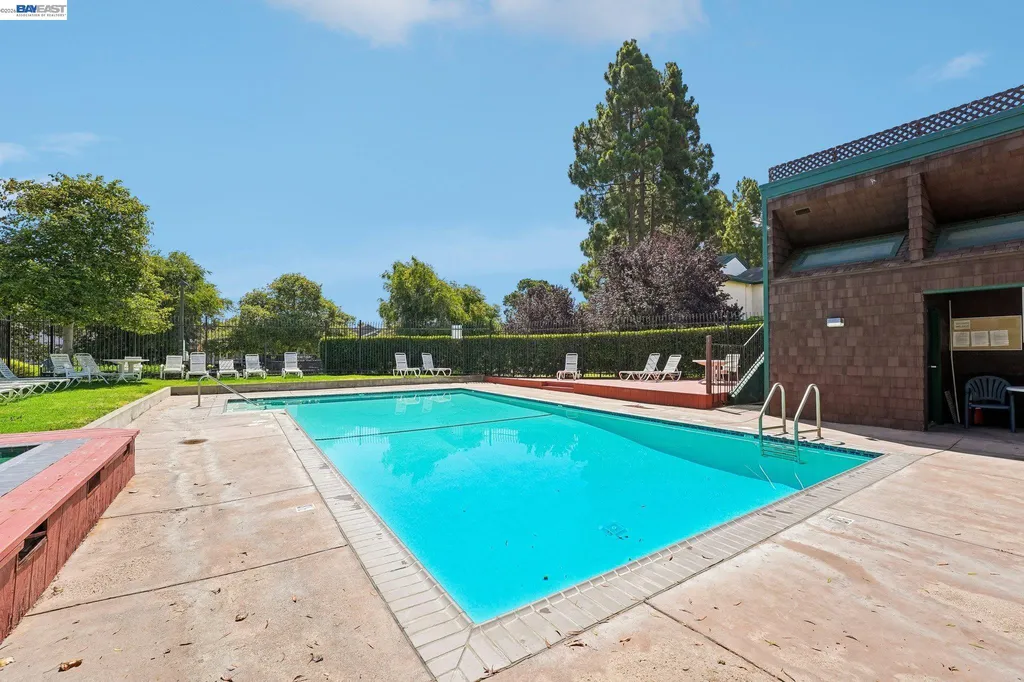 505 Lagunaria Lane Alameda CA 94502
