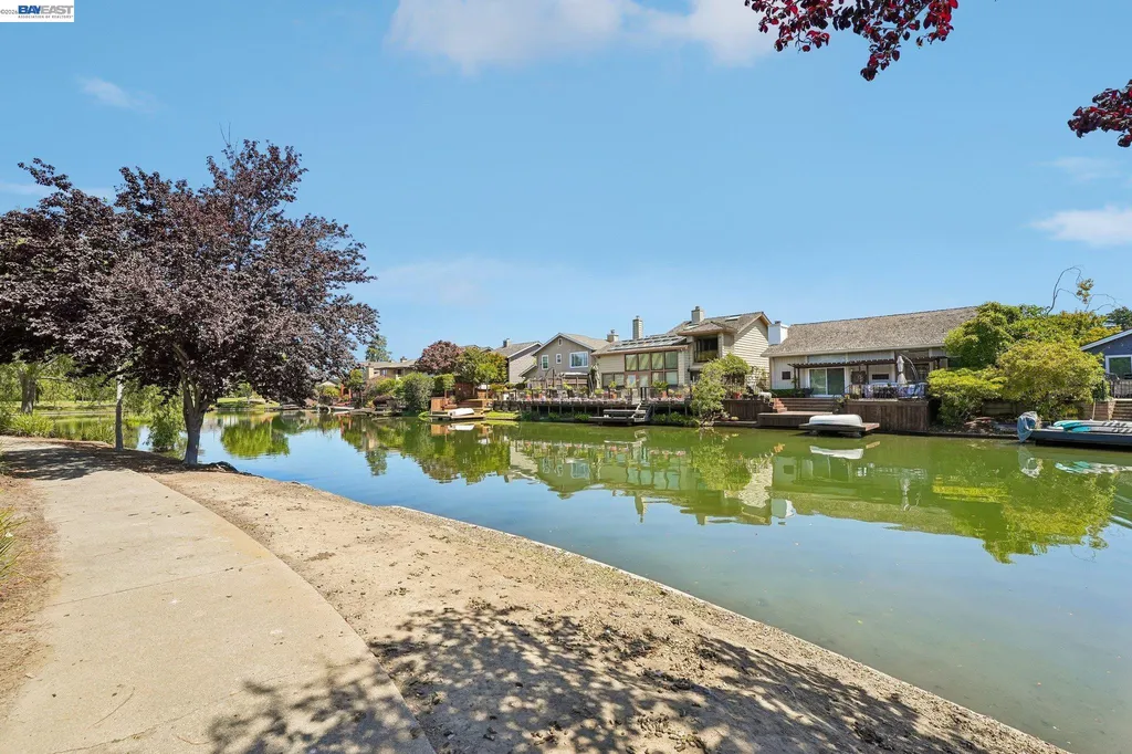 505 Lagunaria Lane Alameda CA 94502
