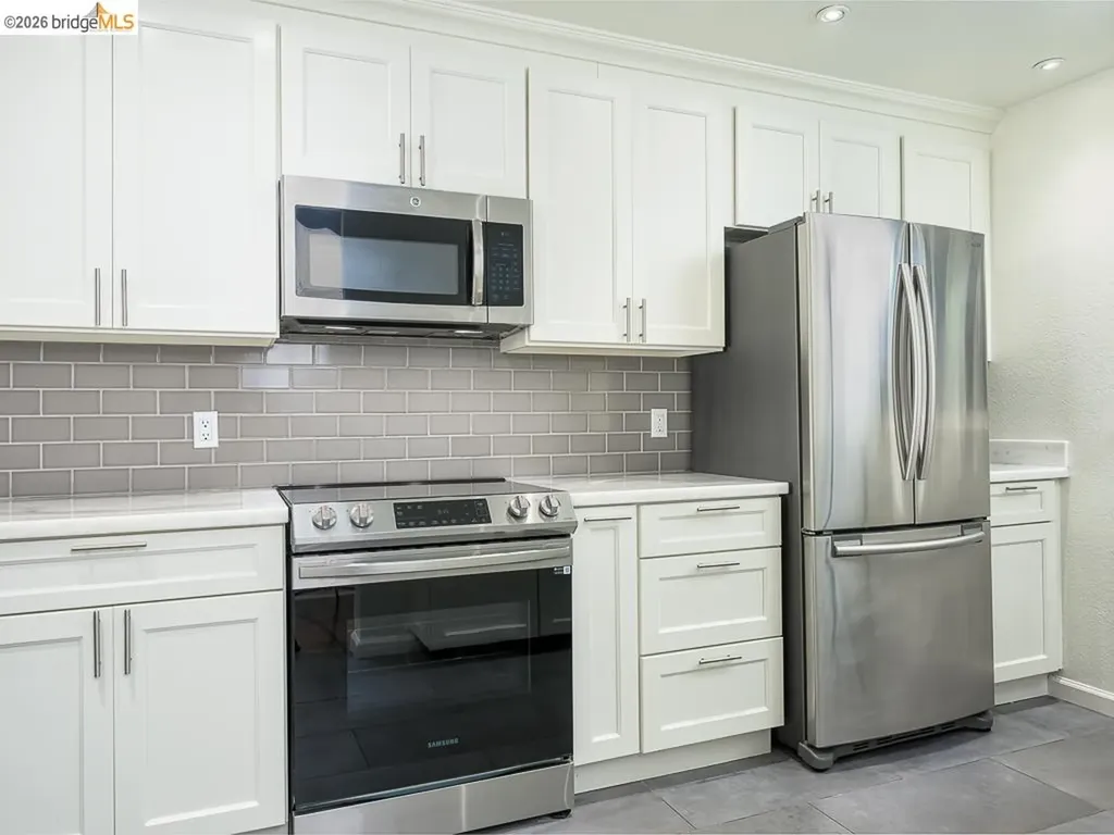 1201 Brickyard Way Richmond CA 94801