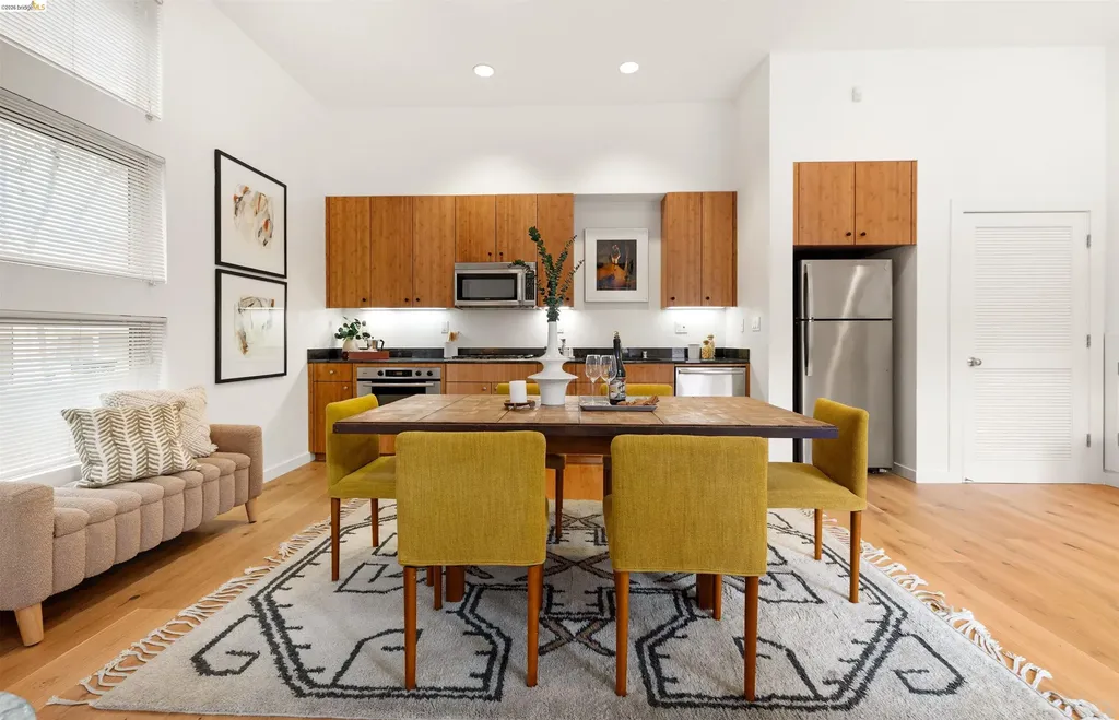 21 Covent Lane Oakland CA 94608