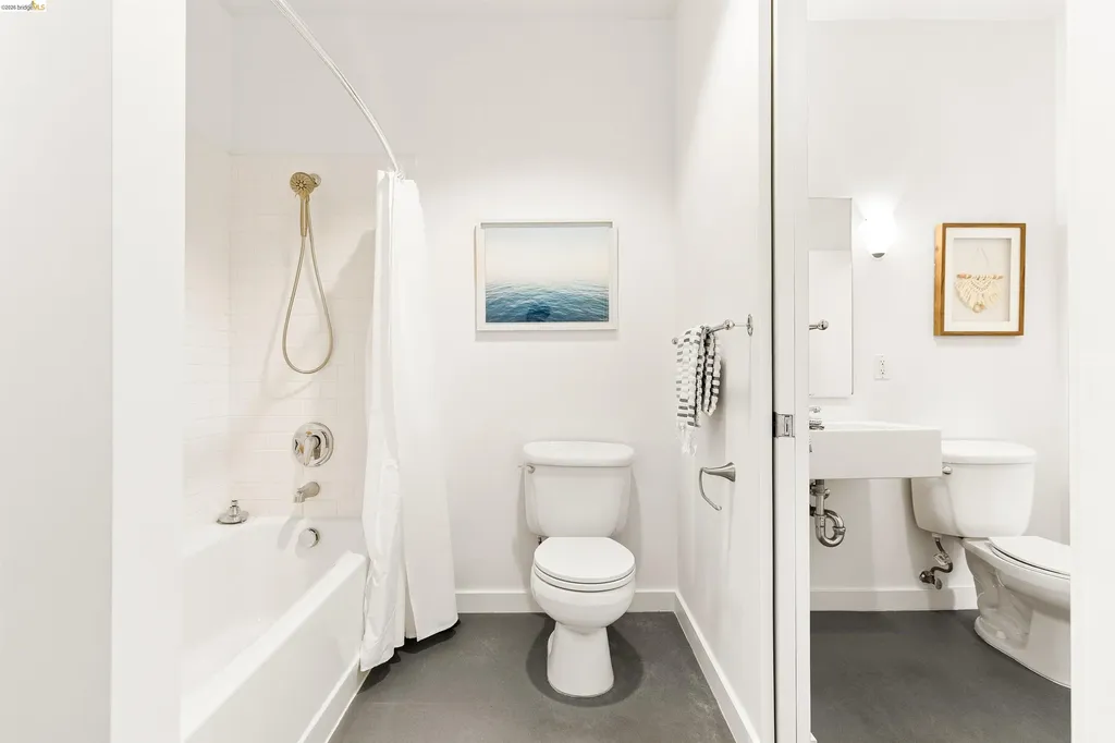 21 Covent Lane Oakland CA 94608