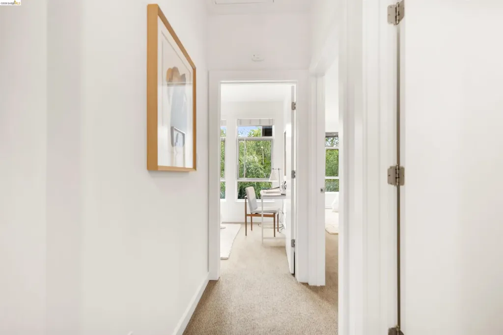 21 Covent Lane Oakland CA 94608