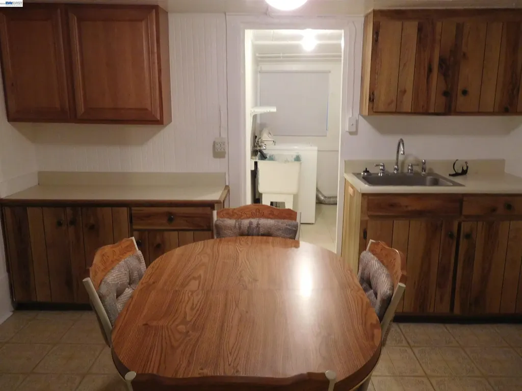 1540 Orchard Avenue San Leandro CA 94577