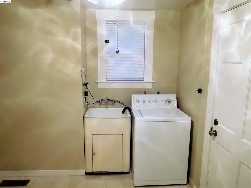1540 Orchard Avenue San Leandro CA 94577