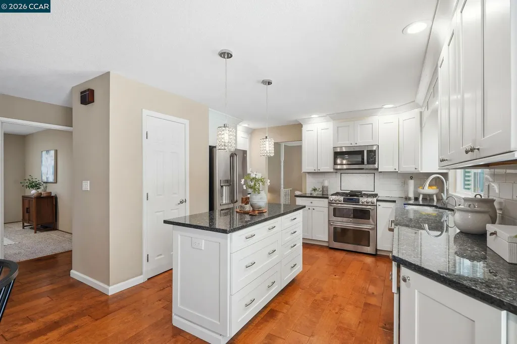 717 Bloching Circle Clayton CA 94517