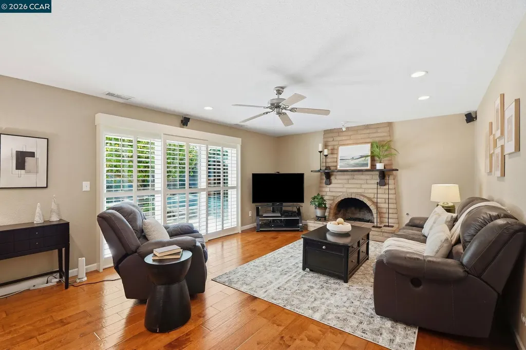 717 Bloching Circle Clayton CA 94517
