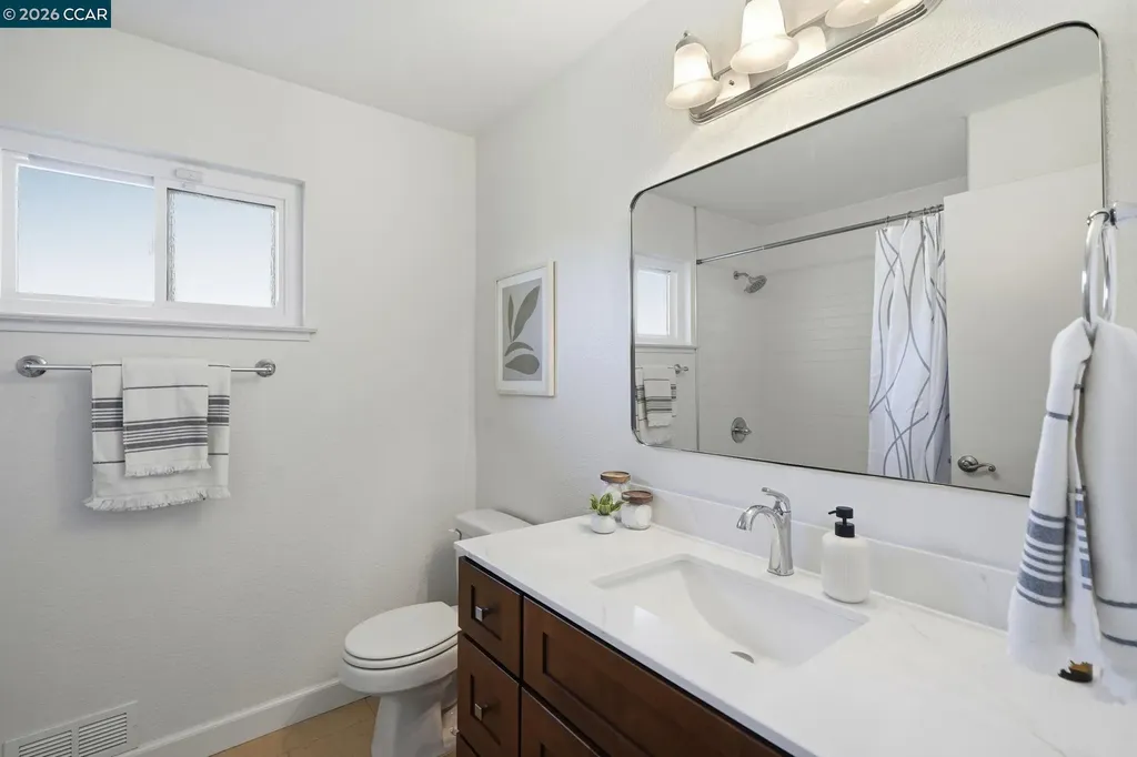 717 Bloching Circle Clayton CA 94517