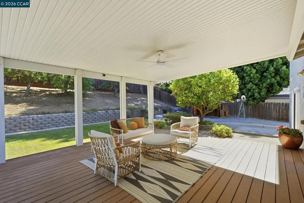 717 Bloching Circle Clayton CA 94517