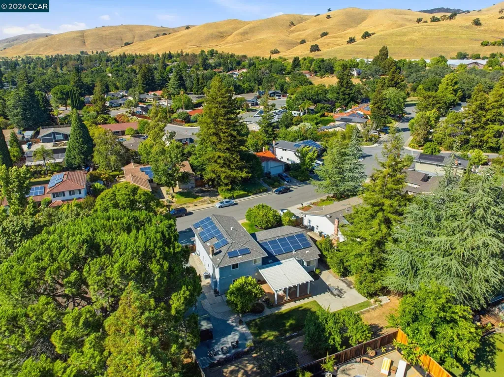 717 Bloching Circle Clayton CA 94517