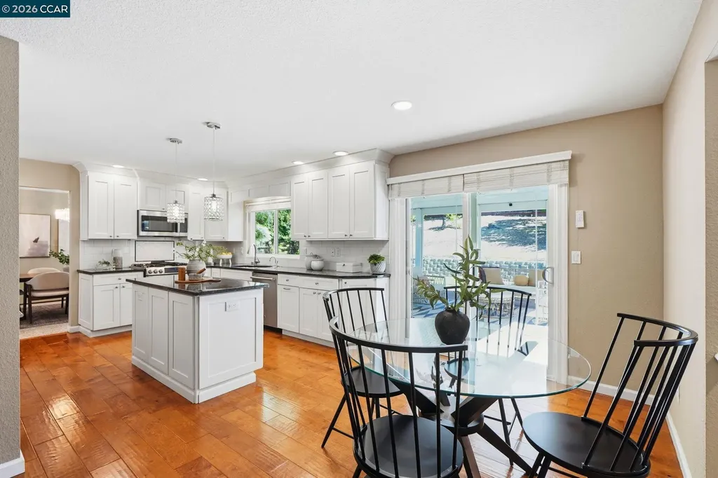 717 Bloching Circle Clayton CA 94517