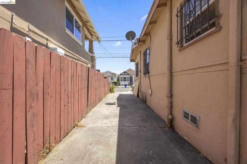 1439 92nd Avenue Oakland CA 94603