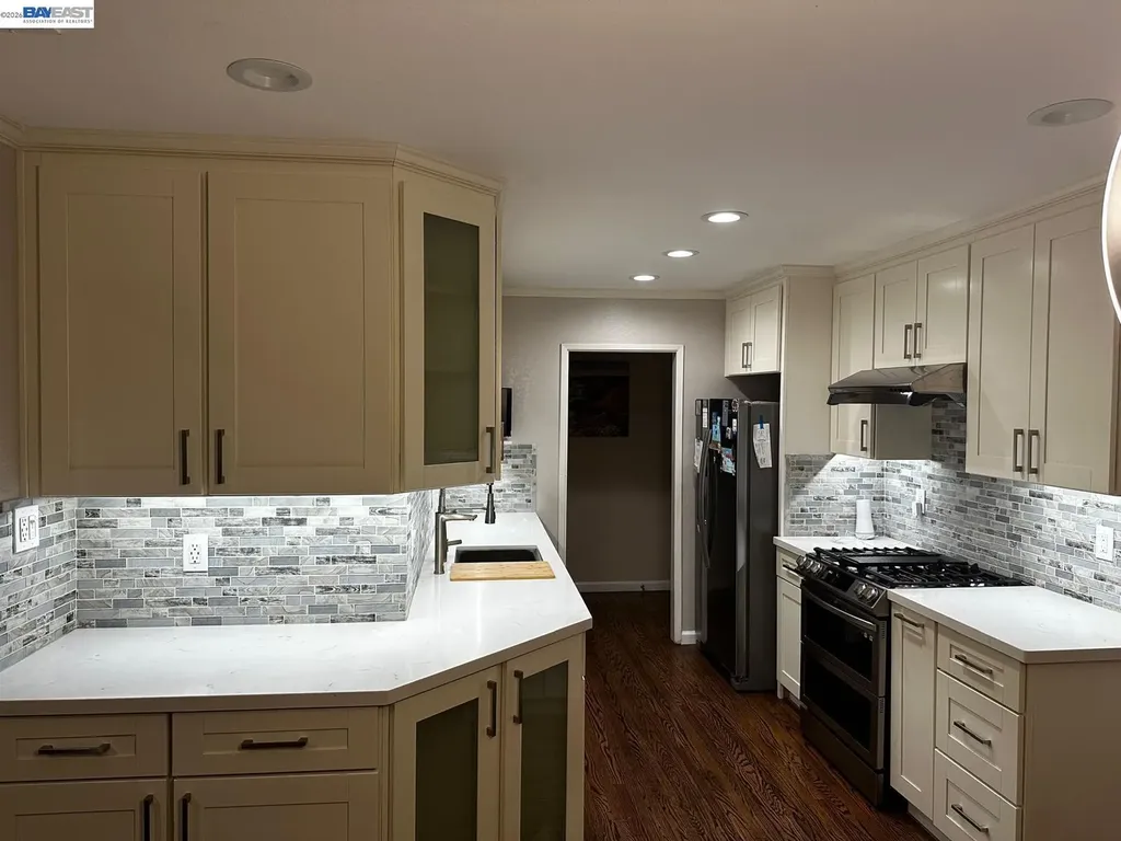 2683 Parkside Drive Fremont CA 94536