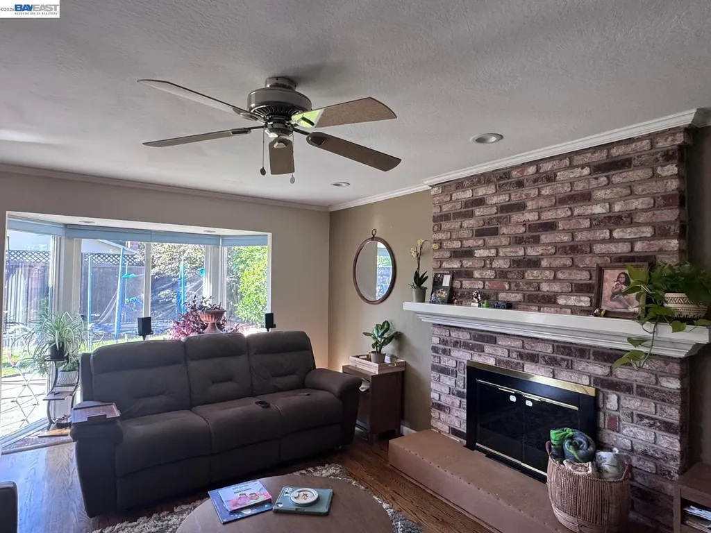 2683 Parkside Drive Fremont CA 94536