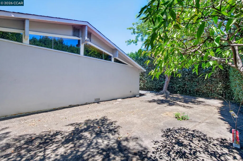 2245 Krueger Drive Concord CA 94520