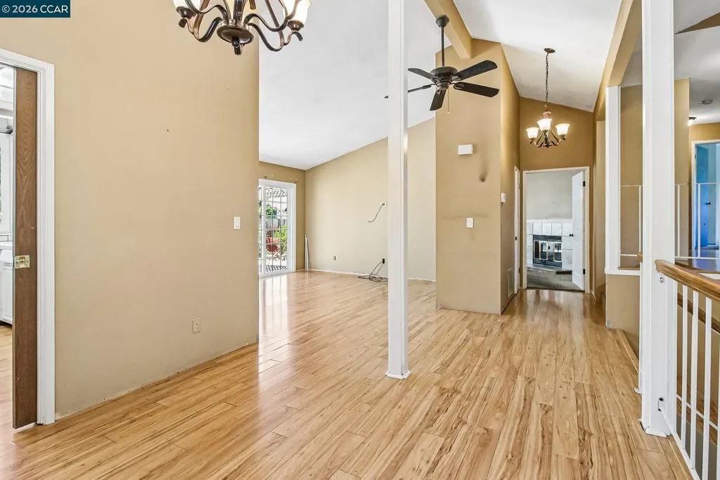 410 Oakbreeze Court Martinez CA 94553