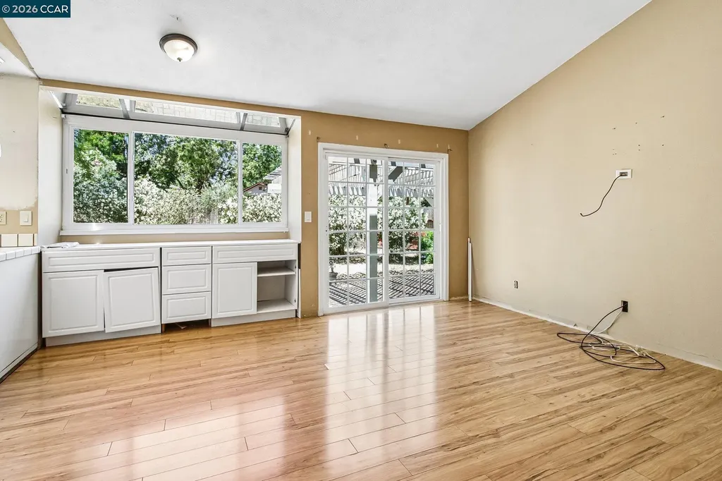 410 Oakbreeze Court Martinez CA 94553