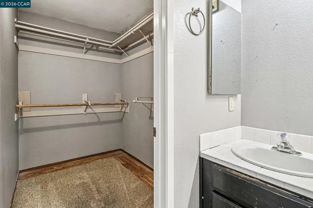 410 Oakbreeze Court Martinez CA 94553