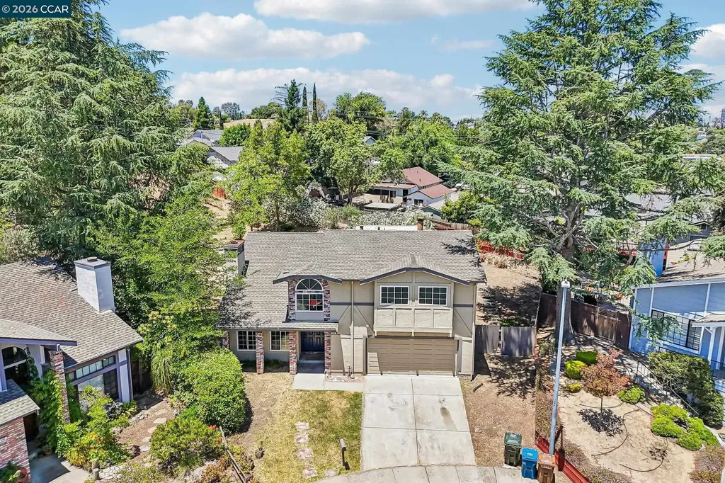 410 Oakbreeze Court Martinez CA 94553