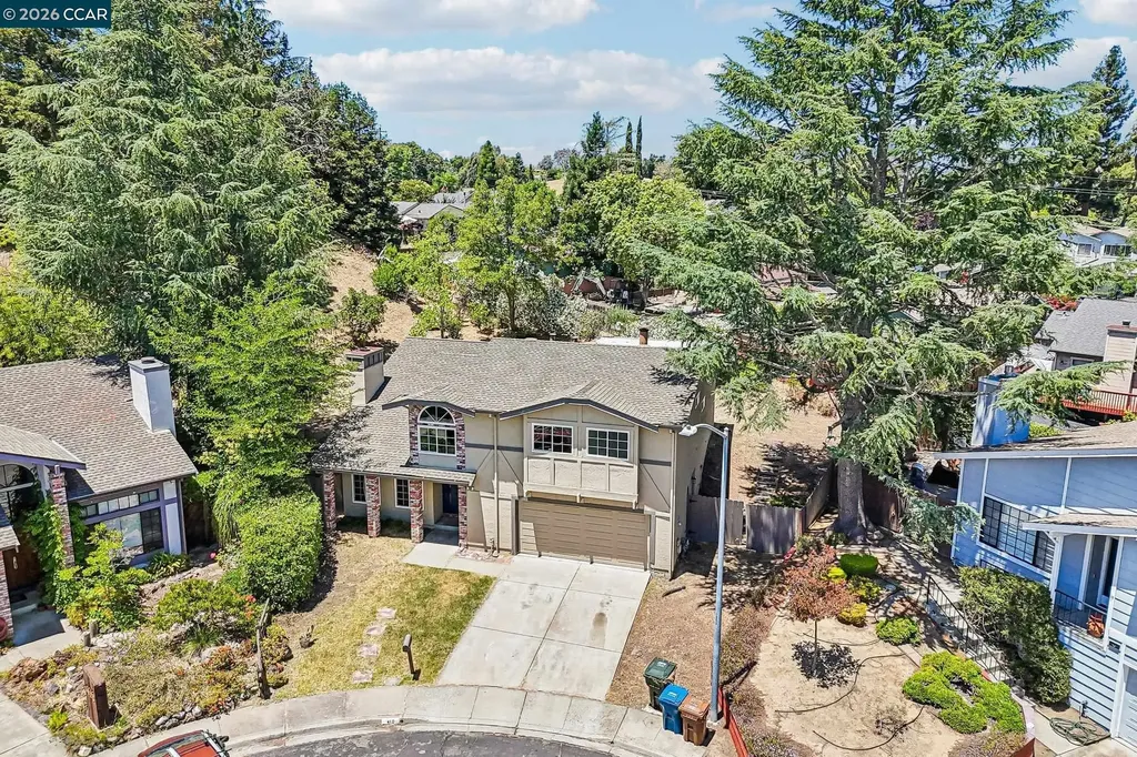 410 Oakbreeze Court Martinez CA 94553