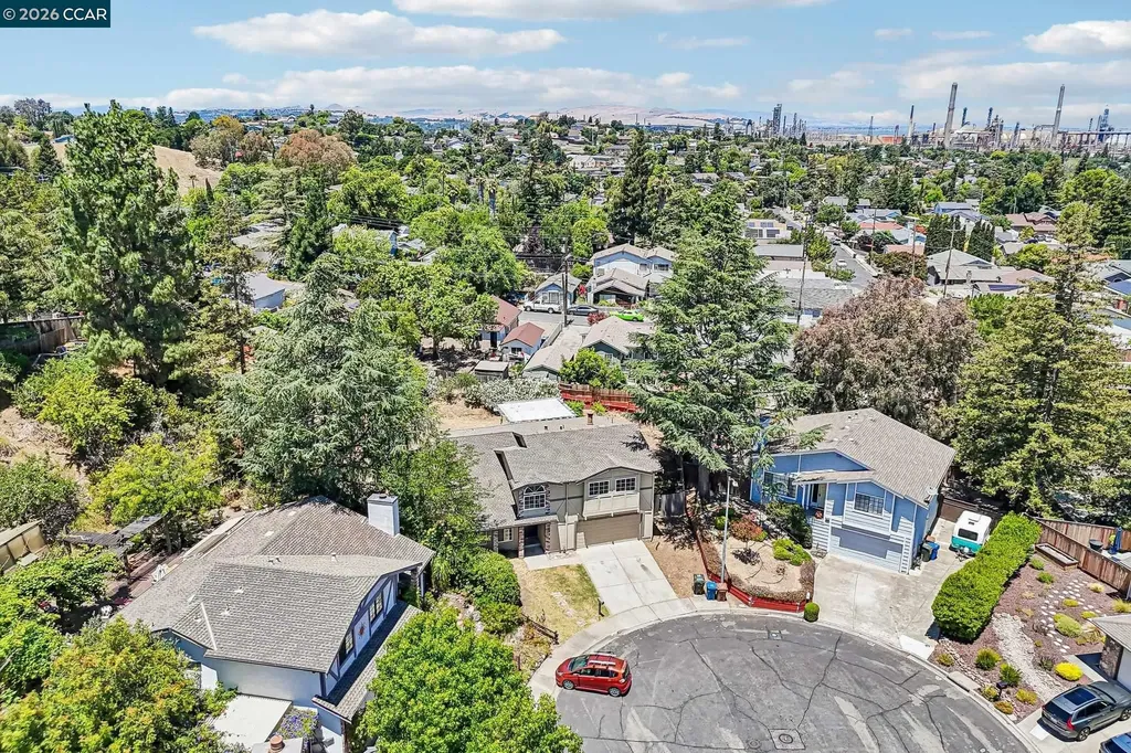 410 Oakbreeze Court Martinez CA 94553
