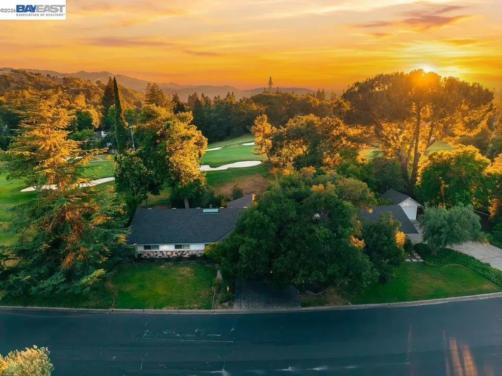 3180 Roundhill Road Alamo CA 94507