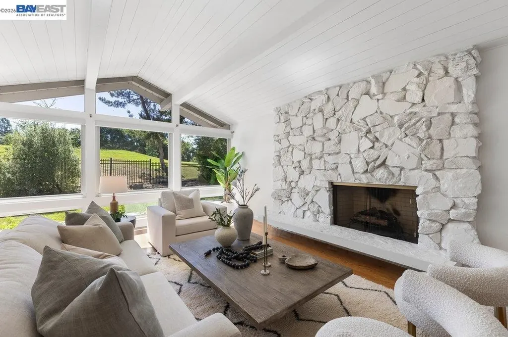 3180 Roundhill Road Alamo CA 94507
