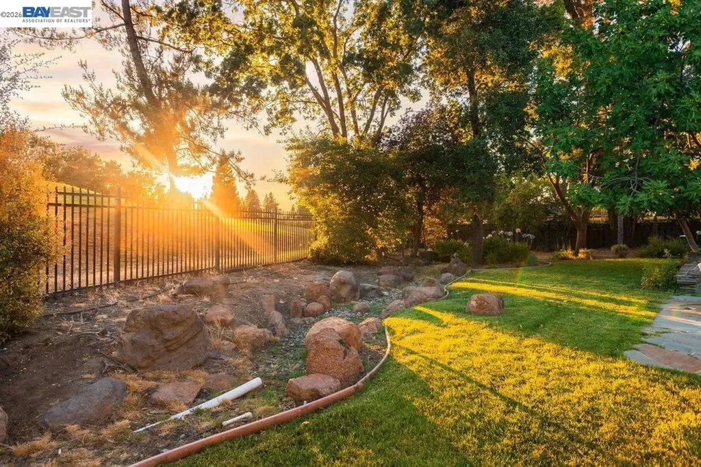 3180 Roundhill Road Alamo CA 94507