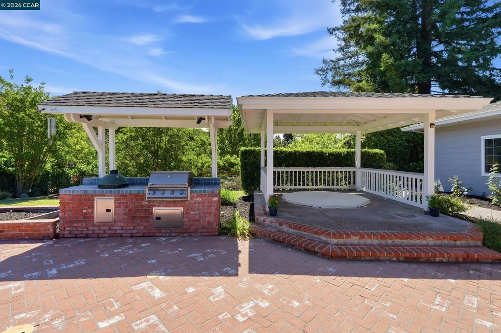 44 Squire Court Alamo CA 94507