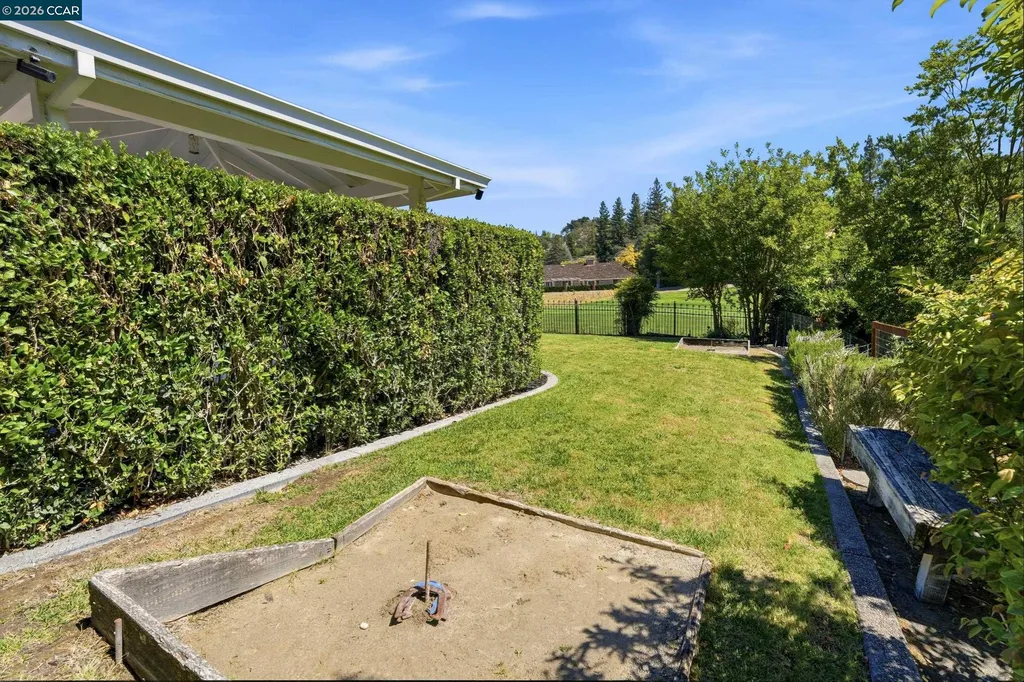 44 Squire Court Alamo CA 94507