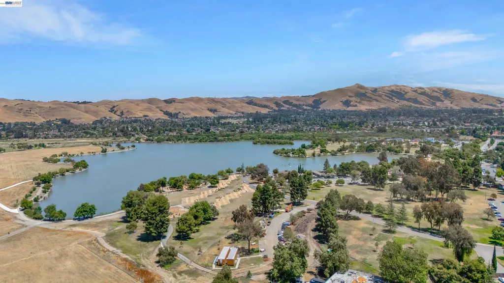 5521 Crimson Circle Fremont CA 94538