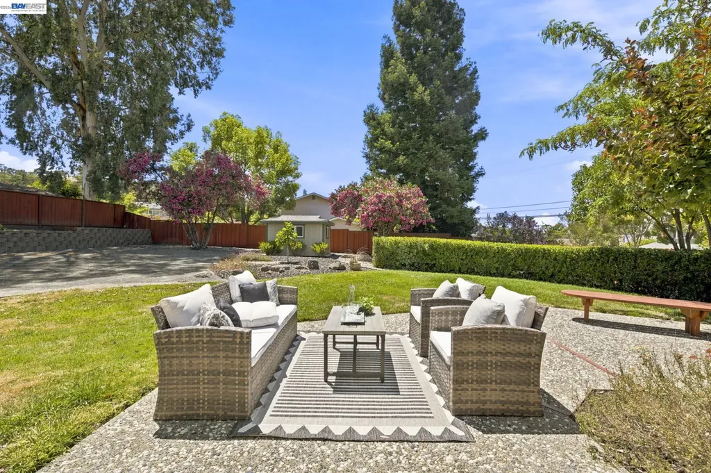 1082 Springfield Drive Walnut Creek CA 94598