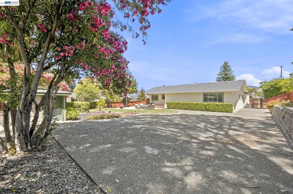 1082 Springfield Drive Walnut Creek CA 94598