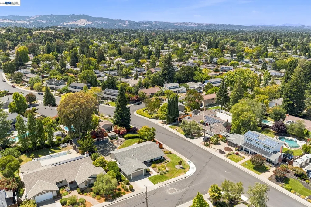 1082 Springfield Drive Walnut Creek CA 94598