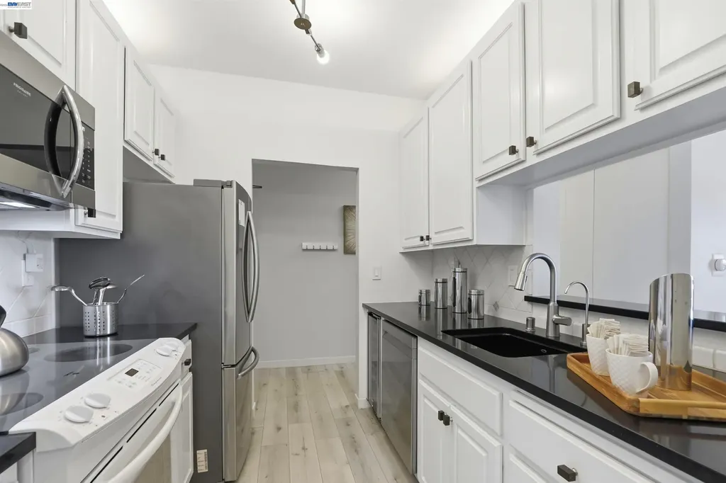 39821 Cedar Boulevard Newark CA 94560