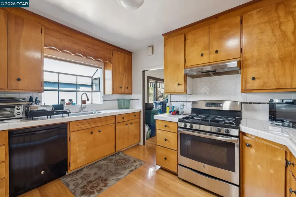 1242 Hopkins Street Berkeley CA 94707