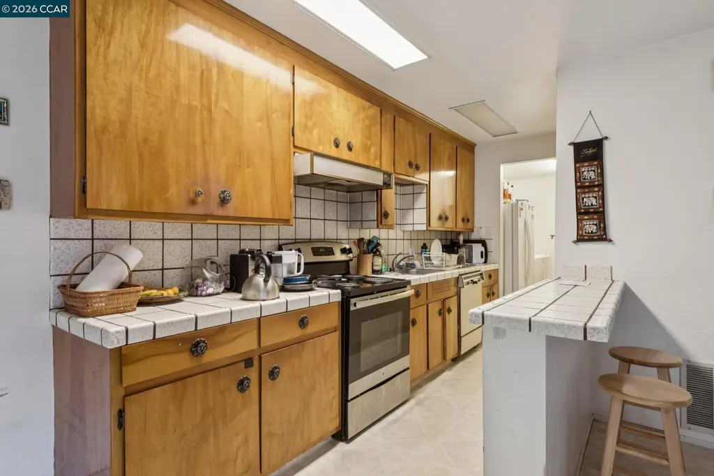 1242 Hopkins Street Berkeley CA 94707