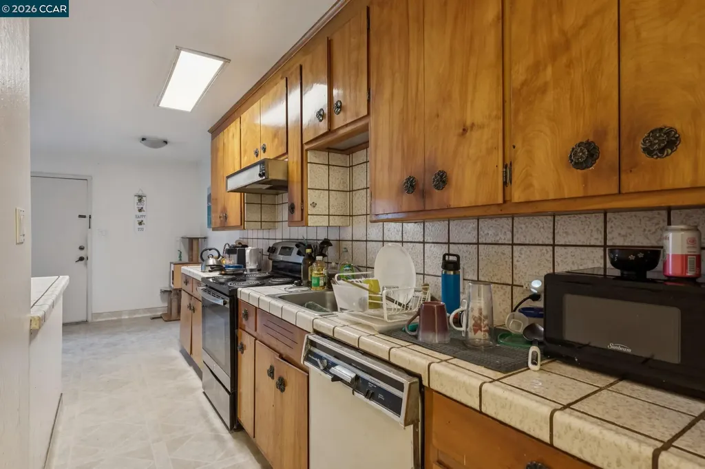 1242 Hopkins Street Berkeley CA 94707