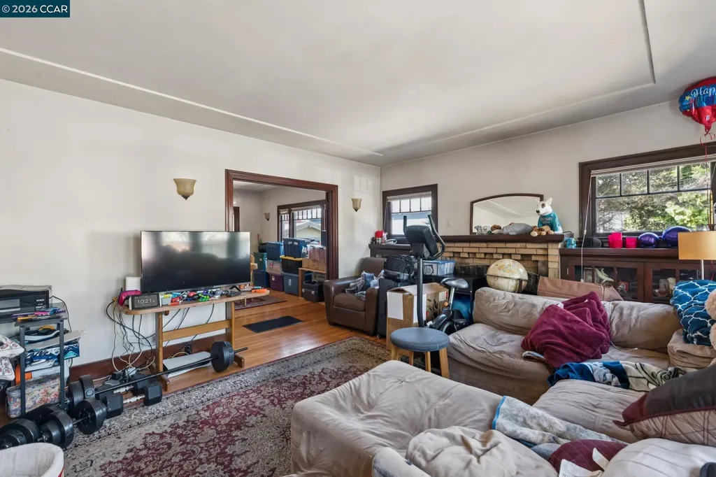 1242 Hopkins Street Berkeley CA 94707
