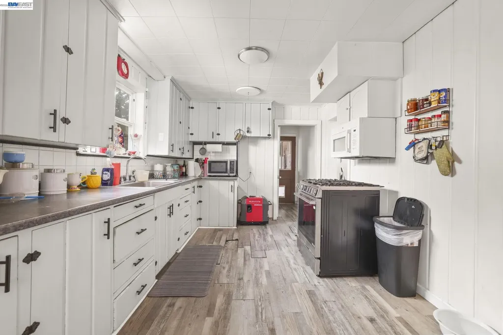 20 Kessler Lane Oakley CA 94561