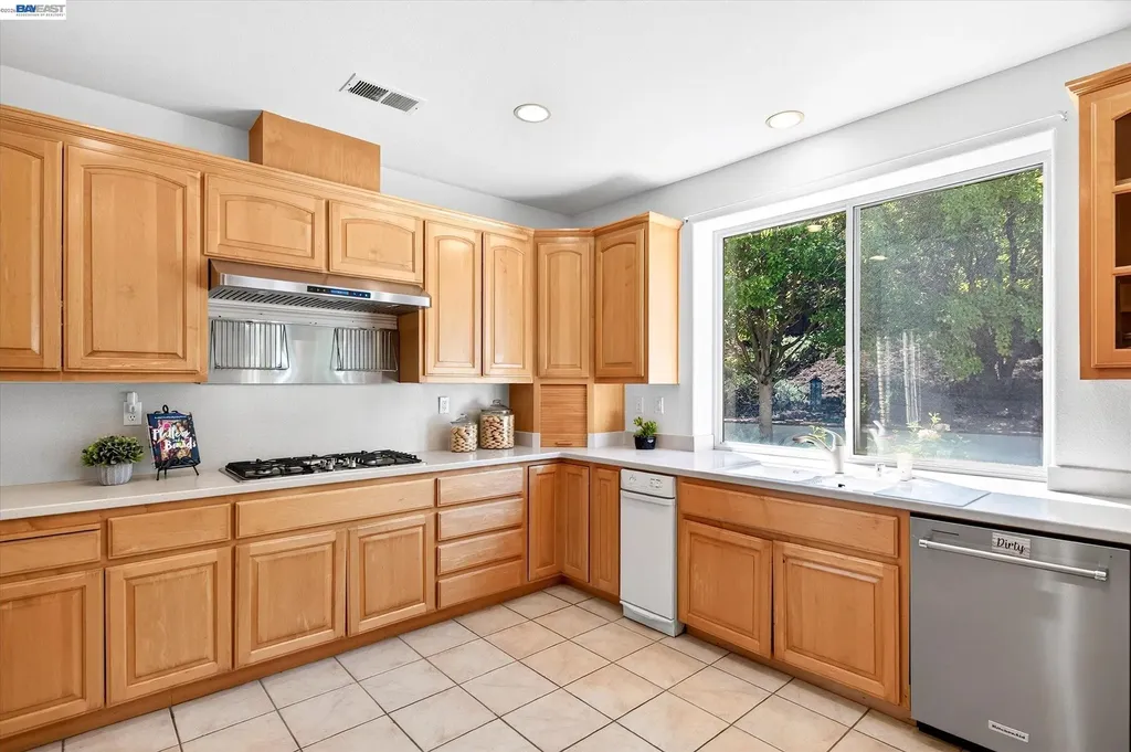 3325 Medallion Court Pleasanton CA 94588