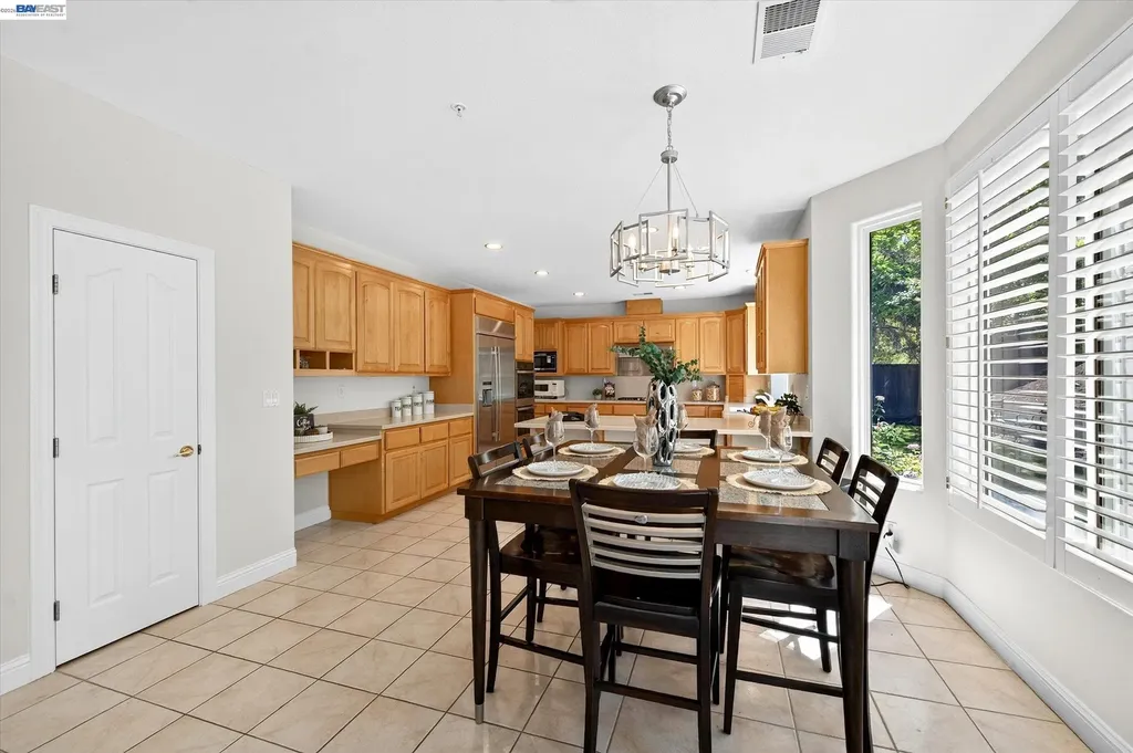 3325 Medallion Court Pleasanton CA 94588