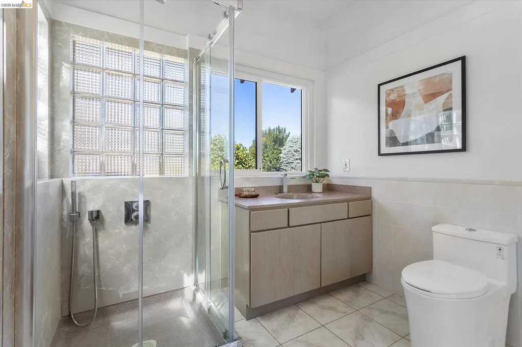 3107 Central Avenue Alameda CA 94501