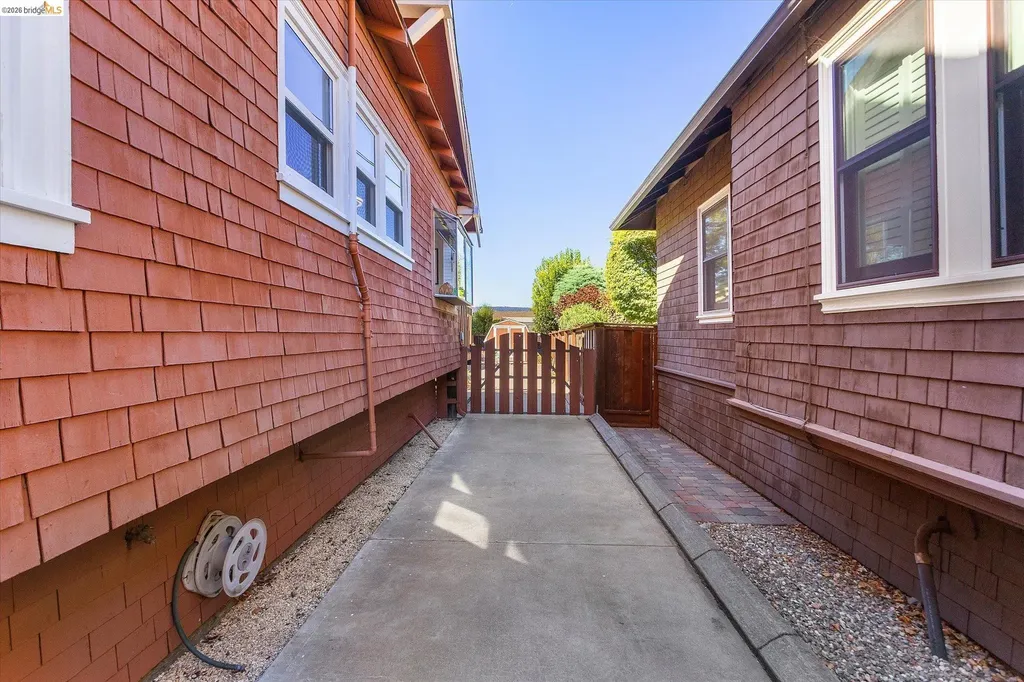 3107 Central Avenue Alameda CA 94501