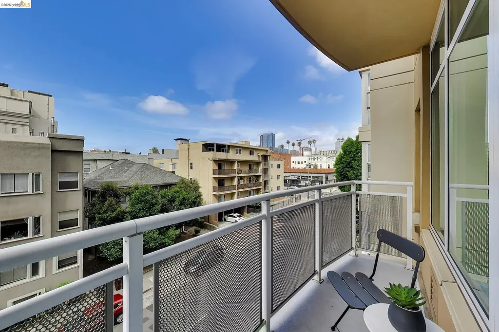 1 Lakeside Drive Oakland CA 94612