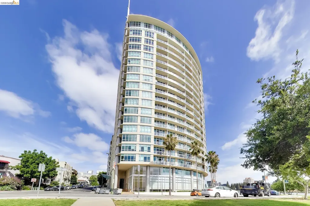 1 Lakeside Drive Oakland CA 94612